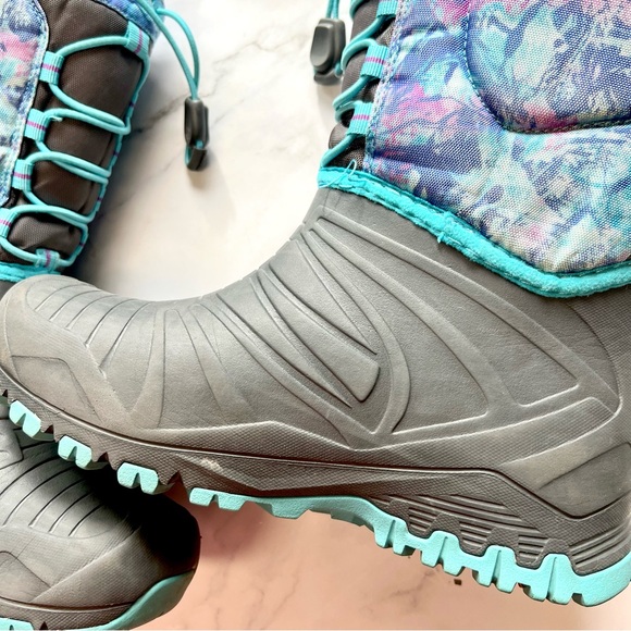 Merrell Girl Snow Quest Waterproof Purple Tie dye Winter Boots Size 4 Thermolite - Picture 3 of 17